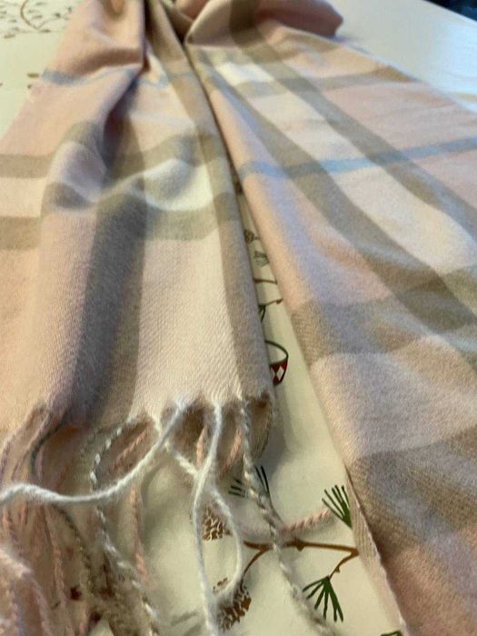 Шарф Burberry в клітинку рожевий