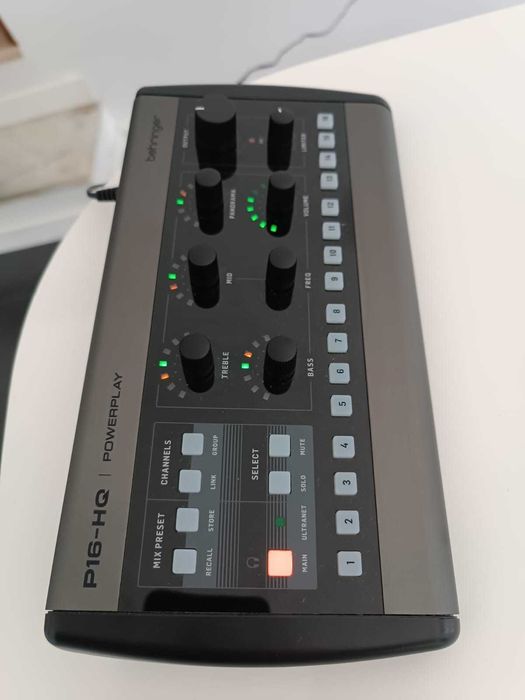 Behringer P16-Hq