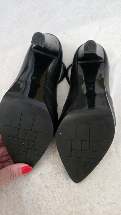 Sapatos de Salto Alto em Pele Tamanho 39