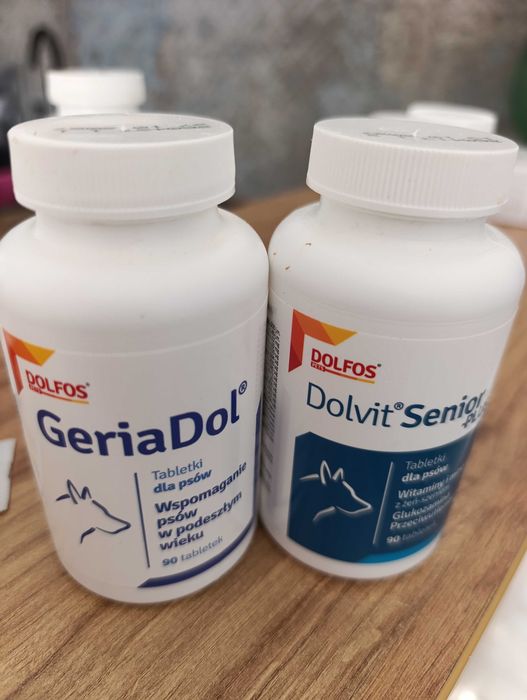 Vebiot Nefroloxan 60 tabletek + 4 gratis pies kot Renal