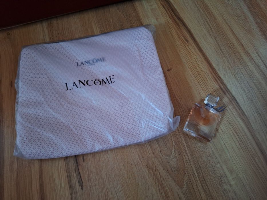 Perfumy Lancôme La vie est belle 4 ml  + kosmetyczka gratis