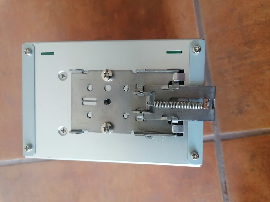 Fonte de alimentação 24V de mural