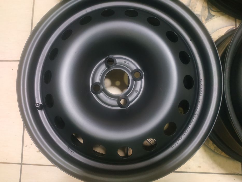 Дискі метал  є варіанти  дисків r 14