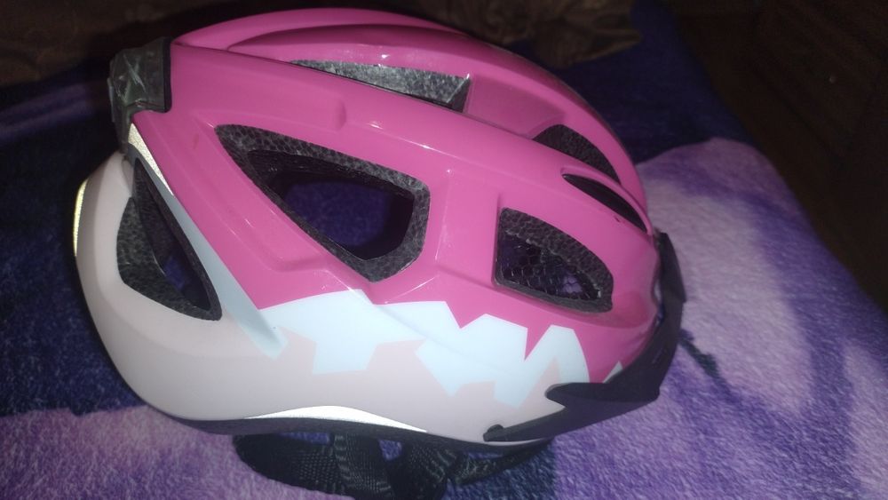 Kask rowerowy dla dziewczynki jak nowy
