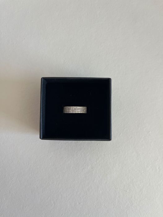 Vende-se Anel Carilor