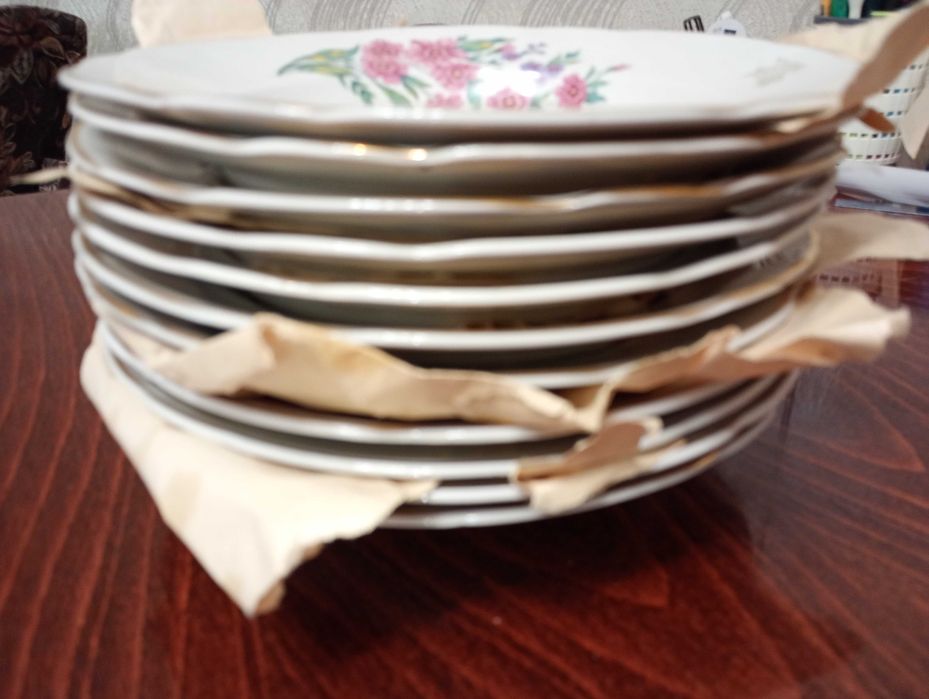 Тарілки великі діаметр 23,5