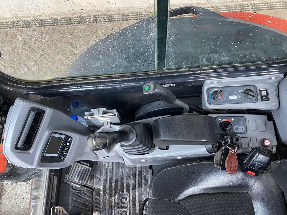 MINI-ESCAVADORA KUBOTA U36-4