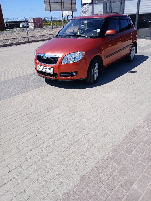 Продається  дуже комфортне  і зручне авто. З сучасним абрейтом.