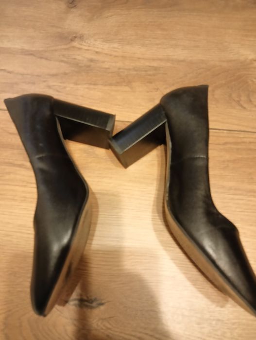 Buty skórzane Lasocki damskie czółenka