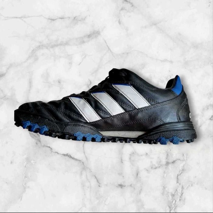 Кожаные кроссовки (сороканожки, футзалки) Adidas