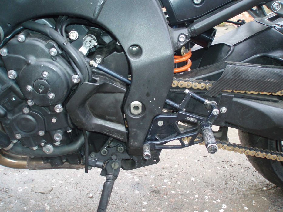 YAMAHA FZ1 стрит