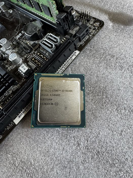 PCパーツセット　i5 4690K マザー　メモリ　PT2 i5 4690 - купить комплектующие для ПК - Цена на OLX.ua