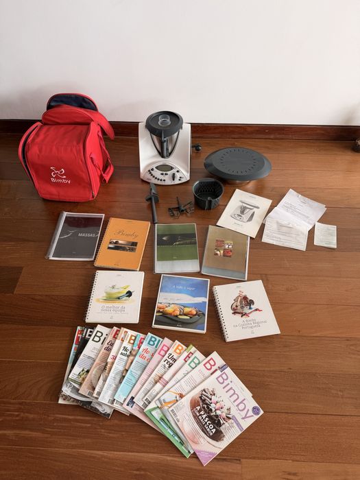 Comjunto de Bimby com garantia, saco, livros