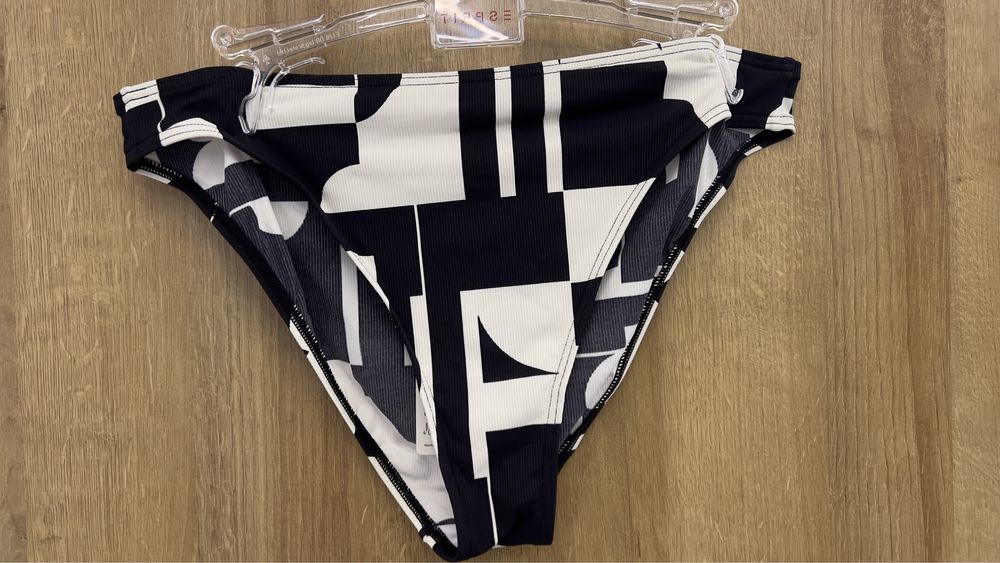 Dół od bikini Esprit r 42