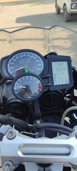 Bmw  f   700  gs