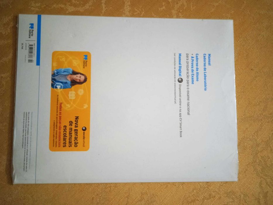 Caderno de laboratório - Química em reação - 10.º ano (COMO NOVO)