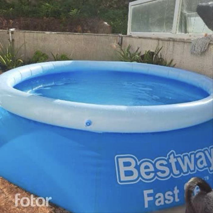 Piscina Intex + cobertura