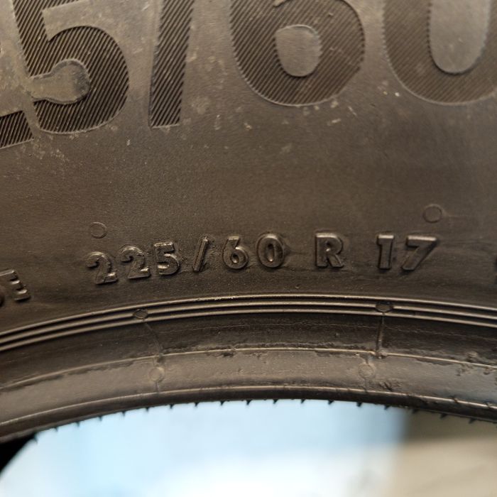 225/60R17 Continental EcoContact 6