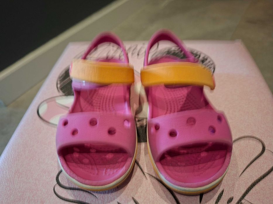 Sandalki Crocs dla dziewczynki rozm 26/27