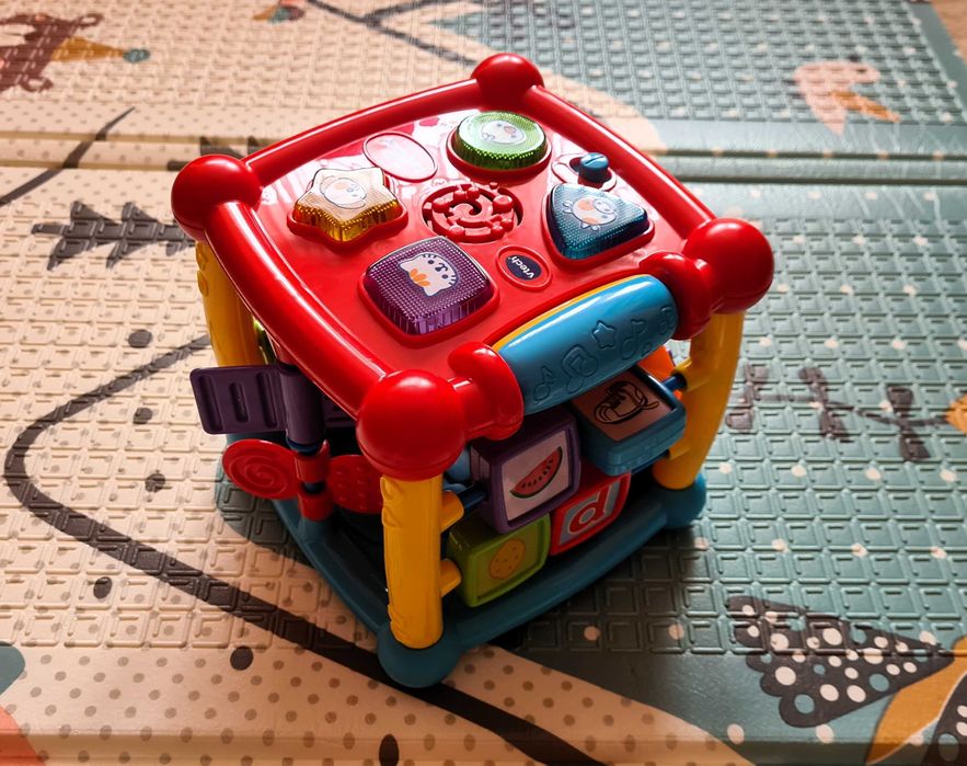 Zabawka interaktywna kostka rozmaitości Vtech