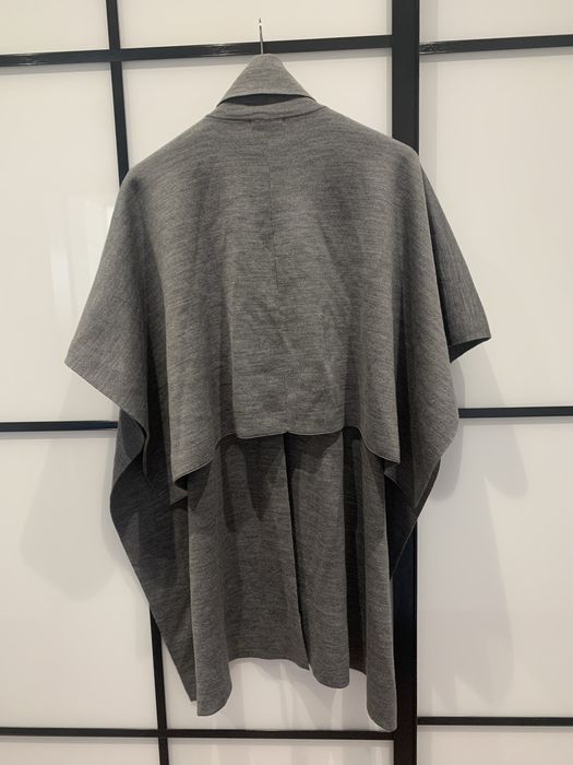 COS светр-пончо сірий