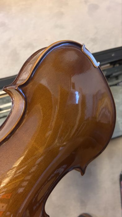 Viola de arco como nova