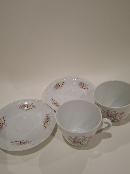 2 conjuntos de Chávena e pires de café Spal