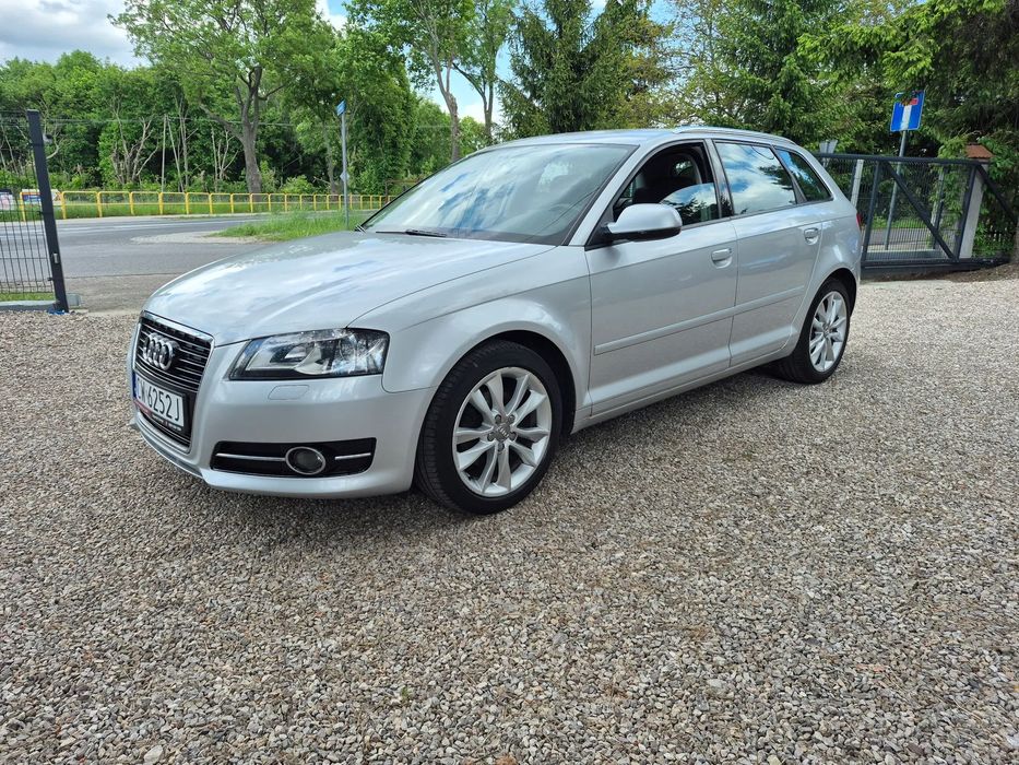 Audi A3 Sportback Bardzo ładna,100% Bezwypadkowa,2 kpl.kół,Fabryczny lakier,