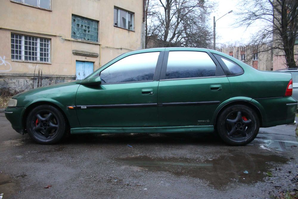 Opel vectra B 2.0