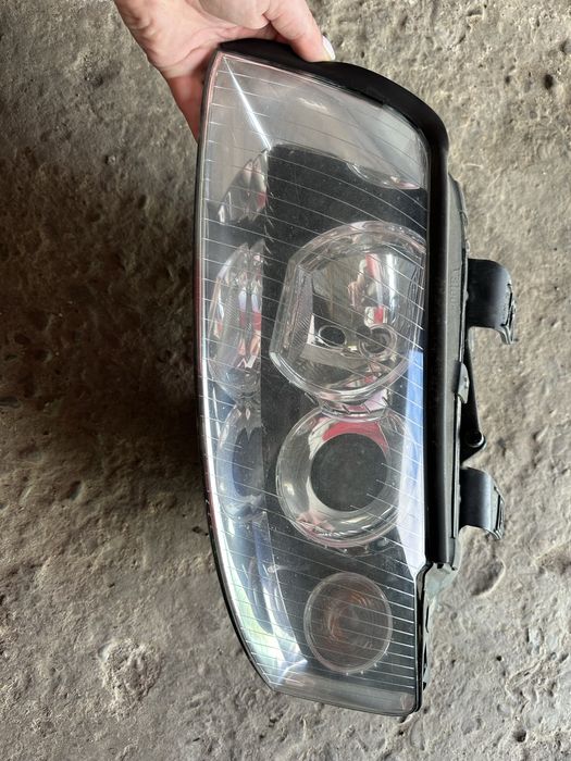 Фара передня ліва Audi A4 B6 Ауді А4 Б6