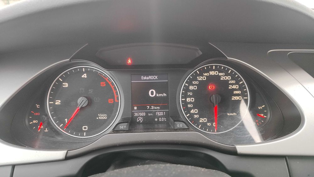Audi A4 B8 2.0 TDI 140KM * Skóra * Klimatyzacja * Zadbany * Kombi