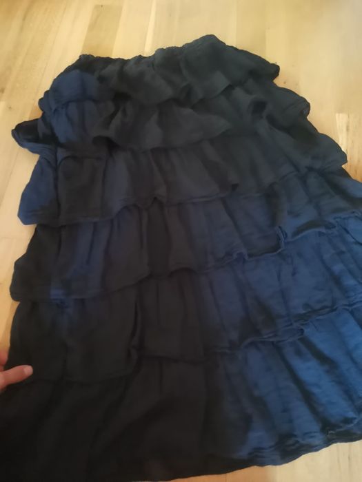 Piękna warstwowa spódnica L/XL