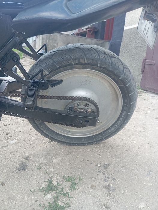 Мотоцикл         .