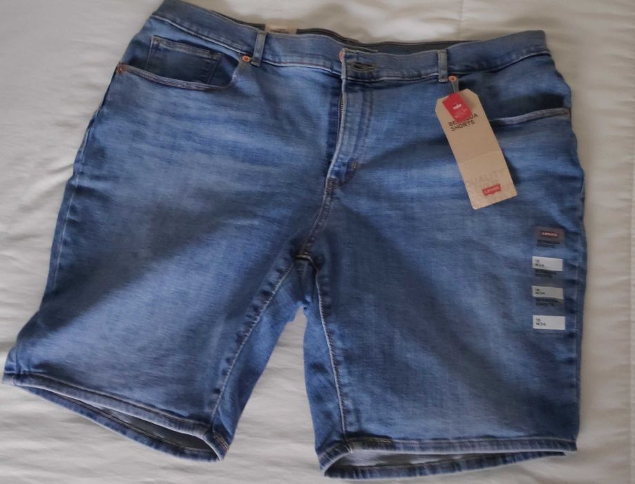 Bermuda levi's sculpt (tamanho grande)