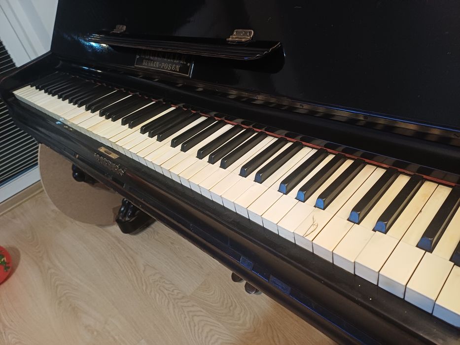 Pianino Louis Falk