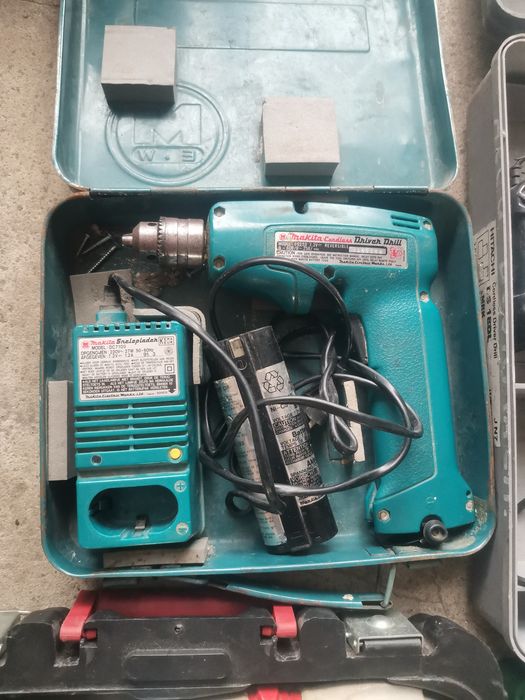 Електроінструмент Bosch Psb 14.4 Hitachi 18 V Makita