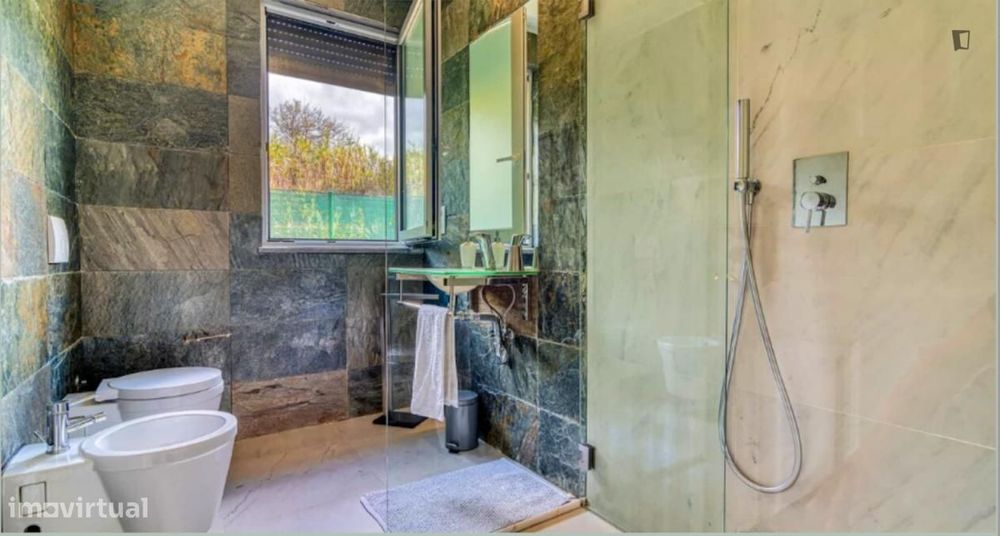 Quarto - localizado em Sintra Lisbon