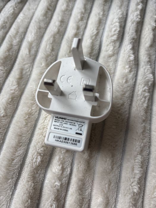 Ładowarka USB typu A - gniazdo UK firmy Huawei