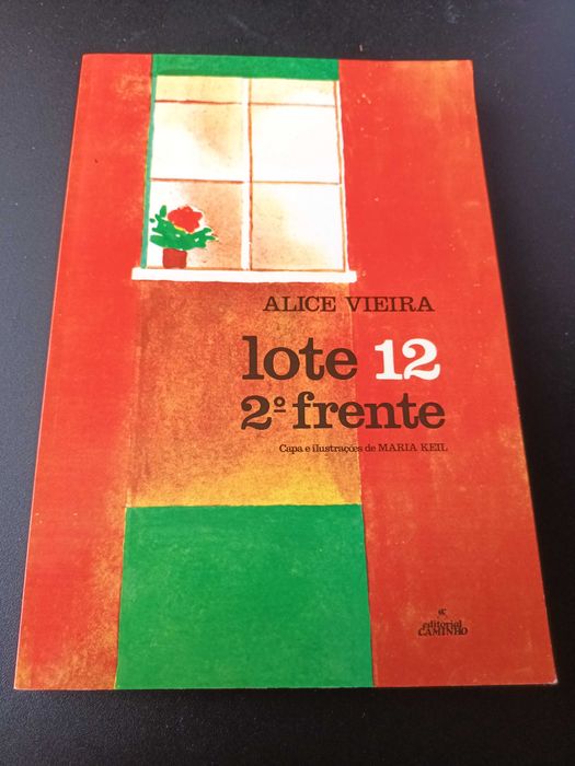 "Lote 12 2º Frente" por Alice Vieira