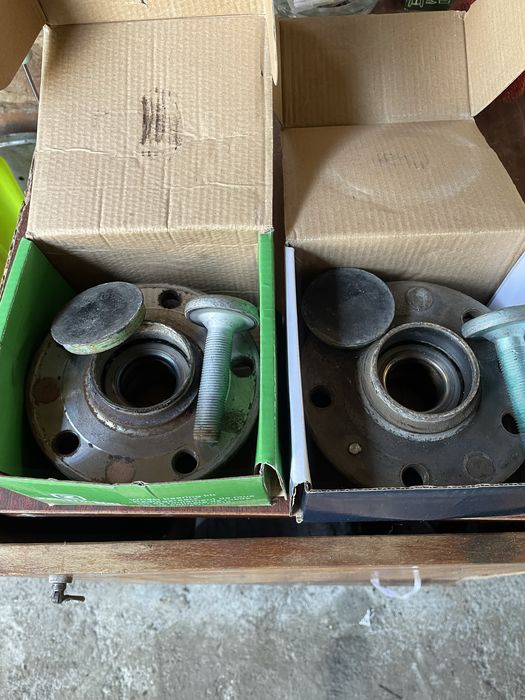 Ступиці із підшипниками skoda oktavia a5