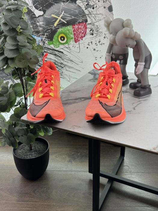 Кросівки Nike Zoom Fly 3 42 розмір Е14394