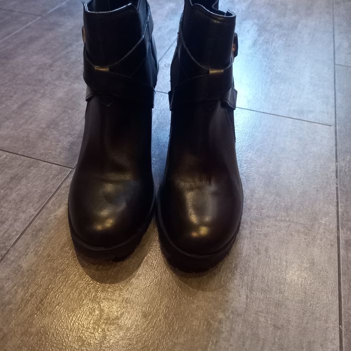 Botki skórzane czarne 41 jak nowe Garvela Kurt geiger
