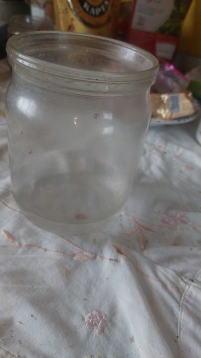 Прийму в дар скляні баночки