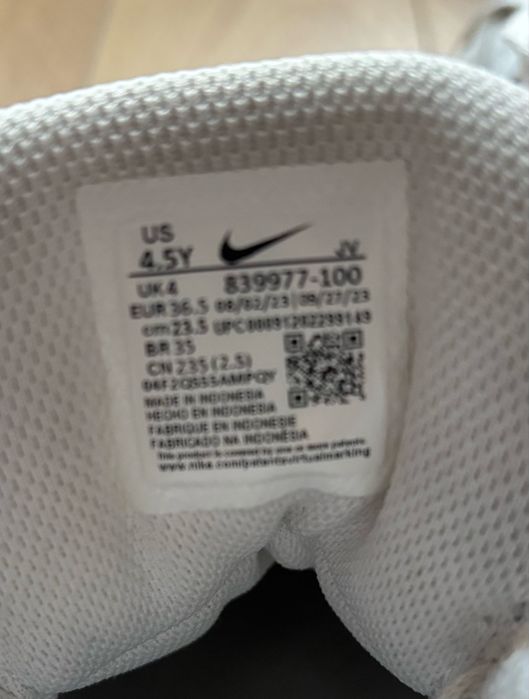 Ténis Nike Court Mid 36,5