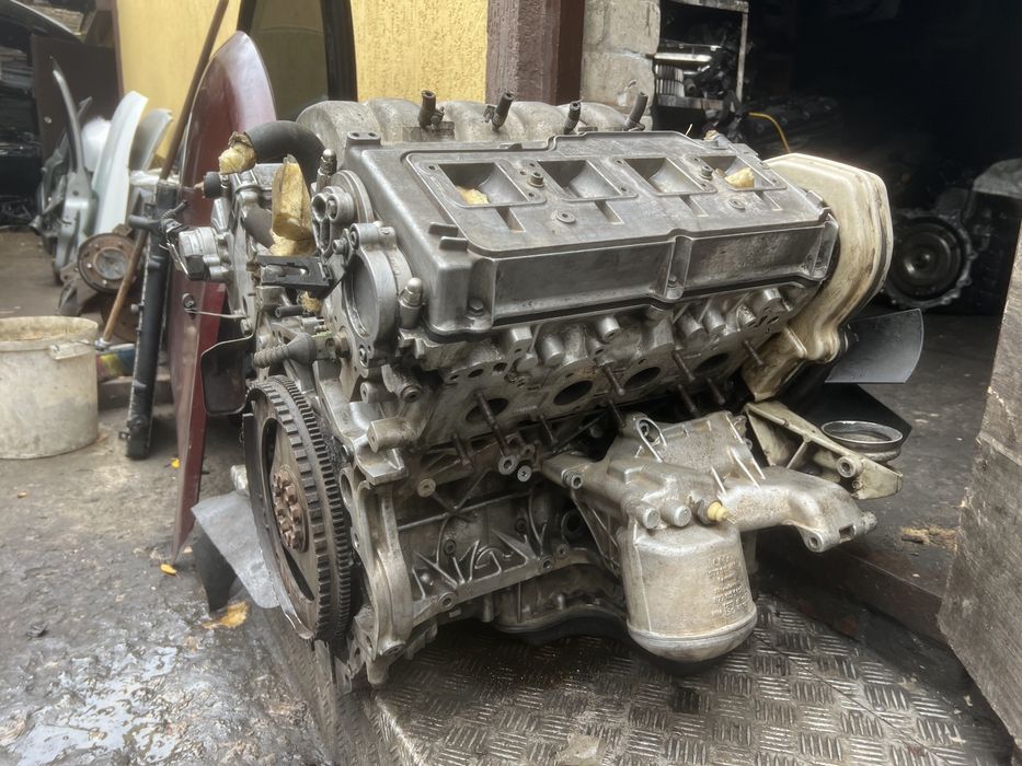 Audi a8 d2 3.7 v8 двигатель aew 230km хороший двигатель мотор