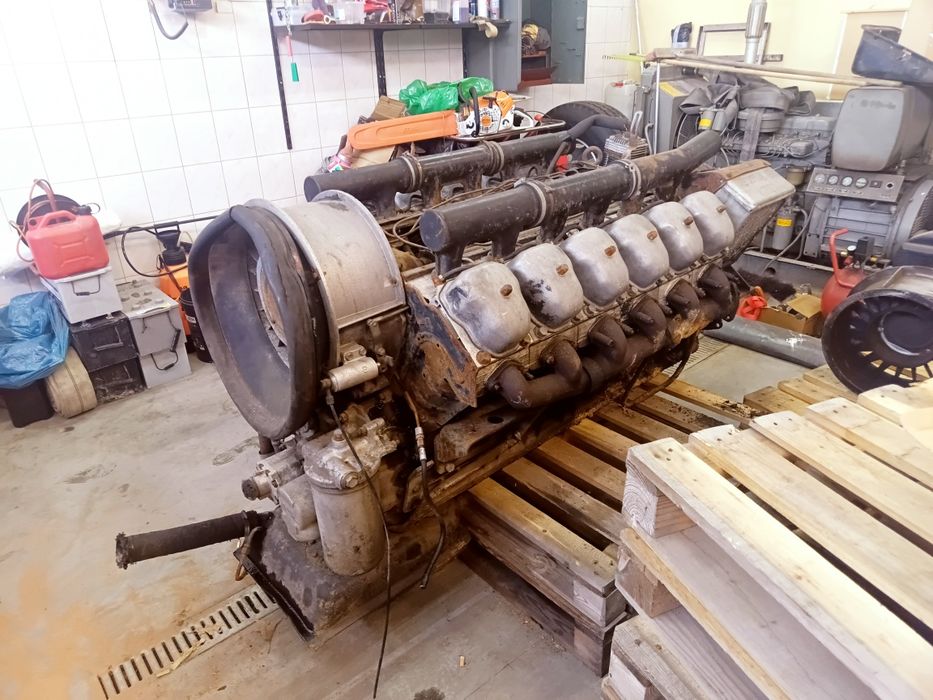 Tatra 815 V12 kompletny silnik