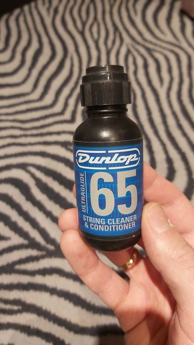 Gitara basowa Vintage V964