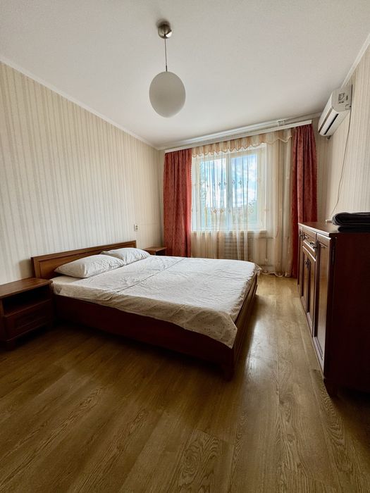 Здається простора та свіженька трьокімнатна квартира!