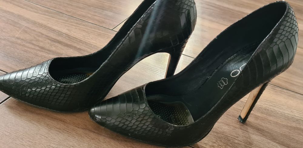 Czarne Szpilki Aldo 38