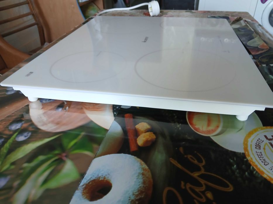 Індукційна варильна поверхня Gefest CH4232 K12 майже нова з сенс.управ